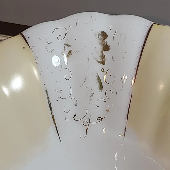 Salad bowl for sale 8.5 inches - Picture 12 of 16